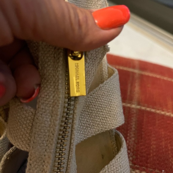 Michelle kors tan platform espadrilles size 7 1/2 m. Nice and comfortable. - Picture 11 of 15